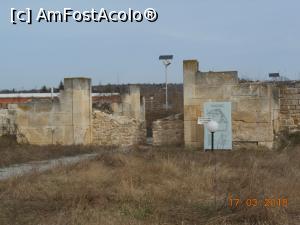 [P23] Abritus - Poarta sudică.  » foto by iulianic
 - 
<span class="allrVoted glyphicon glyphicon-heart hidden" id="av954309"></span>
<a class="m-l-10 hidden" id="sv954309" onclick="voting_Foto_DelVot(,954309,7421)" role="button">șterge vot <span class="glyphicon glyphicon-remove"></span></a>
<a id="v9954309" class=" c-red"  onclick="voting_Foto_SetVot(954309)" role="button"><span class="glyphicon glyphicon-heart-empty"></span> <b>LIKE</b> = Votează poza</a> <img class="hidden"  id="f954309W9" src="/imagini/loader.gif" border="0" /><span class="AjErrMes hidden" id="e954309ErM"></span>