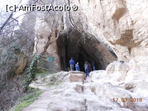 [P29] Madara - Gură de peșteră.  » foto by iulianic
 - 
<span class="allrVoted glyphicon glyphicon-heart hidden" id="av954315"></span>
<a class="m-l-10 hidden" id="sv954315" onclick="voting_Foto_DelVot(,954315,7421)" role="button">șterge vot <span class="glyphicon glyphicon-remove"></span></a>
<a id="v9954315" class=" c-red"  onclick="voting_Foto_SetVot(954315)" role="button"><span class="glyphicon glyphicon-heart-empty"></span> <b>LIKE</b> = Votează poza</a> <img class="hidden"  id="f954315W9" src="/imagini/loader.gif" border="0" /><span class="AjErrMes hidden" id="e954315ErM"></span>