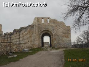 [P07] Shumen - Zidul refăcut de la intrarea în cetate.  » foto by iulianic
 - 
<span class="allrVoted glyphicon glyphicon-heart hidden" id="av954293"></span>
<a class="m-l-10 hidden" id="sv954293" onclick="voting_Foto_DelVot(,954293,7421)" role="button">șterge vot <span class="glyphicon glyphicon-remove"></span></a>
<a id="v9954293" class=" c-red"  onclick="voting_Foto_SetVot(954293)" role="button"><span class="glyphicon glyphicon-heart-empty"></span> <b>LIKE</b> = Votează poza</a> <img class="hidden"  id="f954293W9" src="/imagini/loader.gif" border="0" /><span class="AjErrMes hidden" id="e954293ErM"></span>