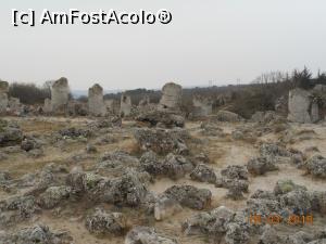 [P26] Pobite Kamăni - Pădurea de Piatră.  » foto by iulianic
 - 
<span class="allrVoted glyphicon glyphicon-heart hidden" id="av961446"></span>
<a class="m-l-10 hidden" id="sv961446" onclick="voting_Foto_DelVot(,961446,7421)" role="button">șterge vot <span class="glyphicon glyphicon-remove"></span></a>
<a id="v9961446" class=" c-red"  onclick="voting_Foto_SetVot(961446)" role="button"><span class="glyphicon glyphicon-heart-empty"></span> <b>LIKE</b> = Votează poza</a> <img class="hidden"  id="f961446W9" src="/imagini/loader.gif" border="0" /><span class="AjErrMes hidden" id="e961446ErM"></span>