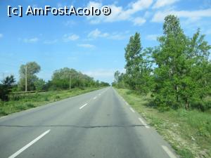 [P08] Șosea spre Stara Zagora.  » foto by tata123 🔱
 - 
<span class="allrVoted glyphicon glyphicon-heart hidden" id="av1072797"></span>
<a class="m-l-10 hidden" id="sv1072797" onclick="voting_Foto_DelVot(,1072797,7421)" role="button">șterge vot <span class="glyphicon glyphicon-remove"></span></a>
<a id="v91072797" class=" c-red"  onclick="voting_Foto_SetVot(1072797)" role="button"><span class="glyphicon glyphicon-heart-empty"></span> <b>LIKE</b> = Votează poza</a> <img class="hidden"  id="f1072797W9" src="/imagini/loader.gif" border="0" /><span class="AjErrMes hidden" id="e1072797ErM"></span>
