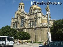 [P10] Catedrala din Varna (se poate scrie si un review aici) care ne indruma spre Obzor sau spre Nisipuri » foto by ionescunic
 - 
<span class="allrVoted glyphicon glyphicon-heart hidden" id="av106706"></span>
<a class="m-l-10 hidden" id="sv106706" onclick="voting_Foto_DelVot(,106706,7422)" role="button">șterge vot <span class="glyphicon glyphicon-remove"></span></a>
<a id="v9106706" class=" c-red"  onclick="voting_Foto_SetVot(106706)" role="button"><span class="glyphicon glyphicon-heart-empty"></span> <b>LIKE</b> = Votează poza</a> <img class="hidden"  id="f106706W9" src="/imagini/loader.gif" border="0" /><span class="AjErrMes hidden" id="e106706ErM"></span>