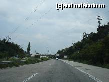 [P19] Intrarea in varna dinspre Obzor » foto by ionescunic
 - 
<span class="allrVoted glyphicon glyphicon-heart hidden" id="av107609"></span>
<a class="m-l-10 hidden" id="sv107609" onclick="voting_Foto_DelVot(,107609,7422)" role="button">șterge vot <span class="glyphicon glyphicon-remove"></span></a>
<a id="v9107609" class=" c-red"  onclick="voting_Foto_SetVot(107609)" role="button"><span class="glyphicon glyphicon-heart-empty"></span> <b>LIKE</b> = Votează poza</a> <img class="hidden"  id="f107609W9" src="/imagini/loader.gif" border="0" /><span class="AjErrMes hidden" id="e107609ErM"></span>