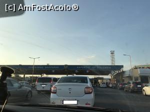 [P10] Drumul cu mașina de la București la Duni – la coadă în vama bulgară » foto by nicole33
 - 
<span class="allrVoted glyphicon glyphicon-heart hidden" id="av976703"></span>
<a class="m-l-10 hidden" id="sv976703" onclick="voting_Foto_DelVot(,976703,7422)" role="button">șterge vot <span class="glyphicon glyphicon-remove"></span></a>
<a id="v9976703" class=" c-red"  onclick="voting_Foto_SetVot(976703)" role="button"><span class="glyphicon glyphicon-heart-empty"></span> <b>LIKE</b> = Votează poza</a> <img class="hidden"  id="f976703W9" src="/imagini/loader.gif" border="0" /><span class="AjErrMes hidden" id="e976703ErM"></span>