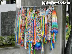 [P19] Chestii de hartie, la monumentul fetitei Sadako Sasaki.  » foto by TraianS
 - 
<span class="allrVoted glyphicon glyphicon-heart hidden" id="av414727"></span>
<a class="m-l-10 hidden" id="sv414727" onclick="voting_Foto_DelVot(,414727,7440)" role="button">șterge vot <span class="glyphicon glyphicon-remove"></span></a>
<a id="v9414727" class=" c-red"  onclick="voting_Foto_SetVot(414727)" role="button"><span class="glyphicon glyphicon-heart-empty"></span> <b>LIKE</b> = Votează poza</a> <img class="hidden"  id="f414727W9" src="/imagini/loader.gif" border="0" /><span class="AjErrMes hidden" id="e414727ErM"></span>