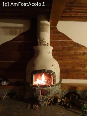 [P22] Semineu cu busteni de fag, o caldura de suflet!  » foto by senateo
 - 
<span class="allrVoted glyphicon glyphicon-heart hidden" id="av1157090"></span>
<a class="m-l-10 hidden" id="sv1157090" onclick="voting_Foto_DelVot(,1157090,7492)" role="button">șterge vot <span class="glyphicon glyphicon-remove"></span></a>
<a id="v91157090" class=" c-red"  onclick="voting_Foto_SetVot(1157090)" role="button"><span class="glyphicon glyphicon-heart-empty"></span> <b>LIKE</b> = Votează poza</a> <img class="hidden"  id="f1157090W9" src="/imagini/loader.gif" border="0" /><span class="AjErrMes hidden" id="e1157090ErM"></span>