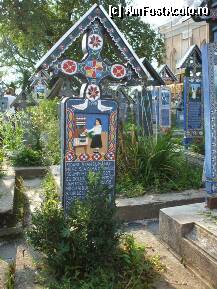 [P09] Cimitirul Vesel de la Sapanta !!! » foto by RobertCodescu
 - 
<span class="allrVoted glyphicon glyphicon-heart hidden" id="av195454"></span>
<a class="m-l-10 hidden" id="sv195454" onclick="voting_Foto_DelVot(,195454,7494)" role="button">șterge vot <span class="glyphicon glyphicon-remove"></span></a>
<a id="v9195454" class=" c-red"  onclick="voting_Foto_SetVot(195454)" role="button"><span class="glyphicon glyphicon-heart-empty"></span> <b>LIKE</b> = Votează poza</a> <img class="hidden"  id="f195454W9" src="/imagini/loader.gif" border="0" /><span class="AjErrMes hidden" id="e195454ErM"></span>