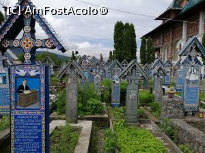 [P03] Cimitirul vesel. » foto by nelu73
 - 
<span class="allrVoted glyphicon glyphicon-heart hidden" id="av1175617"></span>
<a class="m-l-10 hidden" id="sv1175617" onclick="voting_Foto_DelVot(,1175617,7494)" role="button">șterge vot <span class="glyphicon glyphicon-remove"></span></a>
<a id="v91175617" class=" c-red"  onclick="voting_Foto_SetVot(1175617)" role="button"><span class="glyphicon glyphicon-heart-empty"></span> <b>LIKE</b> = Votează poza</a> <img class="hidden"  id="f1175617W9" src="/imagini/loader.gif" border="0" /><span class="AjErrMes hidden" id="e1175617ErM"></span>