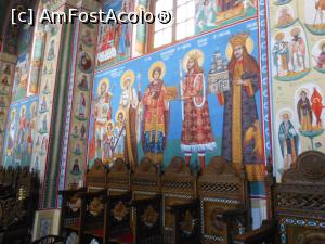 [P23] Săpânța - Cimitirul Vesel. Biserica, interior. » foto by iulianic
 - 
<span class="allrVoted glyphicon glyphicon-heart hidden" id="av1352757"></span>
<a class="m-l-10 hidden" id="sv1352757" onclick="voting_Foto_DelVot(,1352757,7494)" role="button">șterge vot <span class="glyphicon glyphicon-remove"></span></a>
<a id="v91352757" class=" c-red"  onclick="voting_Foto_SetVot(1352757)" role="button"><span class="glyphicon glyphicon-heart-empty"></span> <b>LIKE</b> = Votează poza</a> <img class="hidden"  id="f1352757W9" src="/imagini/loader.gif" border="0" /><span class="AjErrMes hidden" id="e1352757ErM"></span>