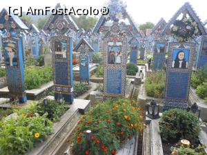 [P33] Săpânța - Cimitirul Vesel. » foto by iulianic
 - 
<span class="allrVoted glyphicon glyphicon-heart hidden" id="av1352767"></span>
<a class="m-l-10 hidden" id="sv1352767" onclick="voting_Foto_DelVot(,1352767,7494)" role="button">șterge vot <span class="glyphicon glyphicon-remove"></span></a>
<a id="v91352767" class=" c-red"  onclick="voting_Foto_SetVot(1352767)" role="button"><span class="glyphicon glyphicon-heart-empty"></span> <b>LIKE</b> = Votează poza</a> <img class="hidden"  id="f1352767W9" src="/imagini/loader.gif" border="0" /><span class="AjErrMes hidden" id="e1352767ErM"></span>