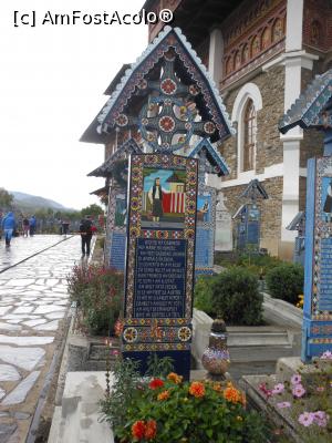 [P05] Săpânța - Cimitirul Vesel. Pe aleea principală, spre biserică. » foto by iulianic
 - 
<span class="allrVoted glyphicon glyphicon-heart hidden" id="av1352739"></span>
<a class="m-l-10 hidden" id="sv1352739" onclick="voting_Foto_DelVot(,1352739,7494)" role="button">șterge vot <span class="glyphicon glyphicon-remove"></span></a>
<a id="v91352739" class=" c-red"  onclick="voting_Foto_SetVot(1352739)" role="button"><span class="glyphicon glyphicon-heart-empty"></span> <b>LIKE</b> = Votează poza</a> <img class="hidden"  id="f1352739W9" src="/imagini/loader.gif" border="0" /><span class="AjErrMes hidden" id="e1352739ErM"></span>