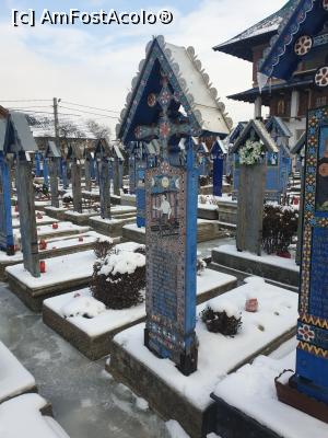 [P29] Cimitirul Vesel de la Săpânță » foto by robert
 - 
<span class="allrVoted glyphicon glyphicon-heart hidden" id="av1217586"></span>
<a class="m-l-10 hidden" id="sv1217586" onclick="voting_Foto_DelVot(,1217586,7494)" role="button">șterge vot <span class="glyphicon glyphicon-remove"></span></a>
<a id="v91217586" class=" c-red"  onclick="voting_Foto_SetVot(1217586)" role="button"><span class="glyphicon glyphicon-heart-empty"></span> <b>LIKE</b> = Votează poza</a> <img class="hidden"  id="f1217586W9" src="/imagini/loader.gif" border="0" /><span class="AjErrMes hidden" id="e1217586ErM"></span>