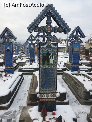 [P41] Cimitirul Vesel de la Săpânță » foto by robert
 - 
<span class="allrVoted glyphicon glyphicon-heart hidden" id="av1217598"></span>
<a class="m-l-10 hidden" id="sv1217598" onclick="voting_Foto_DelVot(,1217598,7494)" role="button">șterge vot <span class="glyphicon glyphicon-remove"></span></a>
<a id="v91217598" class=" c-red"  onclick="voting_Foto_SetVot(1217598)" role="button"><span class="glyphicon glyphicon-heart-empty"></span> <b>LIKE</b> = Votează poza</a> <img class="hidden"  id="f1217598W9" src="/imagini/loader.gif" border="0" /><span class="AjErrMes hidden" id="e1217598ErM"></span>