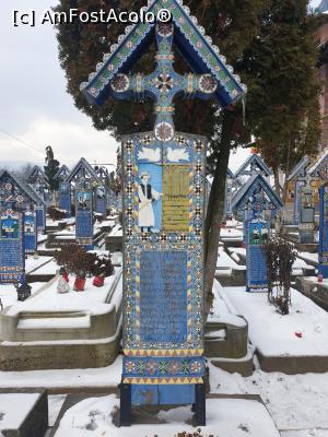 [P08] Cimitirul Vesel de la Săpânță » foto by robert
 - 
<span class="allrVoted glyphicon glyphicon-heart hidden" id="av1217565"></span>
<a class="m-l-10 hidden" id="sv1217565" onclick="voting_Foto_DelVot(,1217565,7494)" role="button">șterge vot <span class="glyphicon glyphicon-remove"></span></a>
<a id="v91217565" class=" c-red"  onclick="voting_Foto_SetVot(1217565)" role="button"><span class="glyphicon glyphicon-heart-empty"></span> <b>LIKE</b> = Votează poza</a> <img class="hidden"  id="f1217565W9" src="/imagini/loader.gif" border="0" /><span class="AjErrMes hidden" id="e1217565ErM"></span>