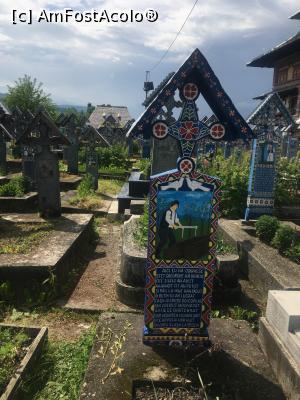 [P12] Cimitirul vesel » foto by AZE
 - 
<span class="allrVoted glyphicon glyphicon-heart hidden" id="av1280397"></span>
<a class="m-l-10 hidden" id="sv1280397" onclick="voting_Foto_DelVot(,1280397,7494)" role="button">șterge vot <span class="glyphicon glyphicon-remove"></span></a>
<a id="v91280397" class=" c-red"  onclick="voting_Foto_SetVot(1280397)" role="button"><span class="glyphicon glyphicon-heart-empty"></span> <b>LIKE</b> = Votează poza</a> <img class="hidden"  id="f1280397W9" src="/imagini/loader.gif" border="0" /><span class="AjErrMes hidden" id="e1280397ErM"></span>