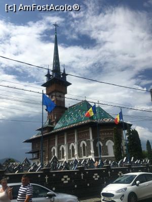 [P06] Biserica Săpânța » foto by AZE
 - 
<span class="allrVoted glyphicon glyphicon-heart hidden" id="av1280391"></span>
<a class="m-l-10 hidden" id="sv1280391" onclick="voting_Foto_DelVot(,1280391,7494)" role="button">șterge vot <span class="glyphicon glyphicon-remove"></span></a>
<a id="v91280391" class=" c-red"  onclick="voting_Foto_SetVot(1280391)" role="button"><span class="glyphicon glyphicon-heart-empty"></span> <b>LIKE</b> = Votează poza</a> <img class="hidden"  id="f1280391W9" src="/imagini/loader.gif" border="0" /><span class="AjErrMes hidden" id="e1280391ErM"></span>