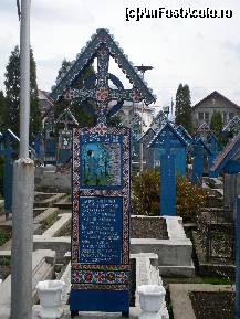 [P19] Cimitirul vesel Sapanta - crucea lu' Pop Grigore de la cariera. » foto by presario
 - 
<span class="allrVoted glyphicon glyphicon-heart hidden" id="av61915"></span>
<a class="m-l-10 hidden" id="sv61915" onclick="voting_Foto_DelVot(,61915,7494)" role="button">șterge vot <span class="glyphicon glyphicon-remove"></span></a>
<a id="v961915" class=" c-red"  onclick="voting_Foto_SetVot(61915)" role="button"><span class="glyphicon glyphicon-heart-empty"></span> <b>LIKE</b> = Votează poza</a> <img class="hidden"  id="f61915W9" src="/imagini/loader.gif" border="0" /><span class="AjErrMes hidden" id="e61915ErM"></span>
