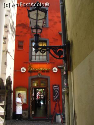 [P33] Centrul Koln-ului este foarte cosmopolit si in domeniul culinar » foto by Radu Tudoran
 - 
<span class="allrVoted glyphicon glyphicon-heart hidden" id="av867404"></span>
<a class="m-l-10 hidden" id="sv867404" onclick="voting_Foto_DelVot(,867404,7498)" role="button">șterge vot <span class="glyphicon glyphicon-remove"></span></a>
<a id="v9867404" class=" c-red"  onclick="voting_Foto_SetVot(867404)" role="button"><span class="glyphicon glyphicon-heart-empty"></span> <b>LIKE</b> = Votează poza</a> <img class="hidden"  id="f867404W9" src="/imagini/loader.gif" border="0" /><span class="AjErrMes hidden" id="e867404ErM"></span>