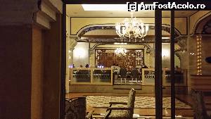 [P22] Royal Holiday Palace - piano bar » foto by nicole33
 - 
<span class="allrVoted glyphicon glyphicon-heart hidden" id="av633227"></span>
<a class="m-l-10 hidden" id="sv633227" onclick="voting_Foto_DelVot(,633227,7501)" role="button">șterge vot <span class="glyphicon glyphicon-remove"></span></a>
<a id="v9633227" class=" c-red"  onclick="voting_Foto_SetVot(633227)" role="button"><span class="glyphicon glyphicon-heart-empty"></span> <b>LIKE</b> = Votează poza</a> <img class="hidden"  id="f633227W9" src="/imagini/loader.gif" border="0" /><span class="AjErrMes hidden" id="e633227ErM"></span>
