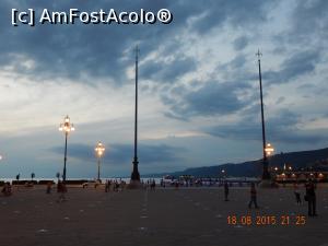 [P04] Piazza dell'Unita d'Italia. Spre faleză.  » foto by mugur_c
 - 
<span class="allrVoted glyphicon glyphicon-heart hidden" id="av780469"></span>
<a class="m-l-10 hidden" id="sv780469" onclick="voting_Foto_DelVot(,780469,7511)" role="button">șterge vot <span class="glyphicon glyphicon-remove"></span></a>
<a id="v9780469" class=" c-red"  onclick="voting_Foto_SetVot(780469)" role="button"><span class="glyphicon glyphicon-heart-empty"></span> <b>LIKE</b> = Votează poza</a> <img class="hidden"  id="f780469W9" src="/imagini/loader.gif" border="0" /><span class="AjErrMes hidden" id="e780469ErM"></span>