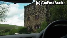 [P37] Inainte sa apara marile companii textile in astfel de cladiri se lucra lana, la ultimul etaj. Cladiri foarte vechi. Gospodarii satului in astfel de case stateau si se ocupau cu 'textilele'. » foto by TraianS
 - 
<span class="allrVoted glyphicon glyphicon-heart hidden" id="av210667"></span>
<a class="m-l-10 hidden" id="sv210667" onclick="voting_Foto_DelVot(,210667,7515)" role="button">șterge vot <span class="glyphicon glyphicon-remove"></span></a>
<a id="v9210667" class=" c-red"  onclick="voting_Foto_SetVot(210667)" role="button"><span class="glyphicon glyphicon-heart-empty"></span> <b>LIKE</b> = Votează poza</a> <img class="hidden"  id="f210667W9" src="/imagini/loader.gif" border="0" /><span class="AjErrMes hidden" id="e210667ErM"></span>