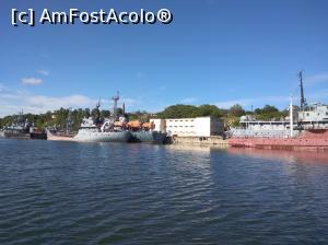 [P48] Ambarcațiuni militare, Limanu, cea roșiatică din dreapta e prima navă românească pe care au vrut să o facă muzeu, acum e abandonată. » foto by Mioritik
 - 
<span class="allrVoted glyphicon glyphicon-heart hidden" id="av1231953"></span>
<a class="m-l-10 hidden" id="sv1231953" onclick="voting_Foto_DelVot(,1231953,7516)" role="button">șterge vot <span class="glyphicon glyphicon-remove"></span></a>
<a id="v91231953" class=" c-red"  onclick="voting_Foto_SetVot(1231953)" role="button"><span class="glyphicon glyphicon-heart-empty"></span> <b>LIKE</b> = Votează poza</a> <img class="hidden"  id="f1231953W9" src="/imagini/loader.gif" border="0" /><span class="AjErrMes hidden" id="e1231953ErM"></span>