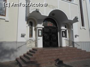 [P17] Baia Mare - Piața Cetății. Biserica Ortodoxă "Sf. Nicolae". Intrarea. » foto by iulianic
 - 
<span class="allrVoted glyphicon glyphicon-heart hidden" id="av1353285"></span>
<a class="m-l-10 hidden" id="sv1353285" onclick="voting_Foto_DelVot(,1353285,7527)" role="button">șterge vot <span class="glyphicon glyphicon-remove"></span></a>
<a id="v91353285" class=" c-red"  onclick="voting_Foto_SetVot(1353285)" role="button"><span class="glyphicon glyphicon-heart-empty"></span> <b>LIKE</b> = Votează poza</a> <img class="hidden"  id="f1353285W9" src="/imagini/loader.gif" border="0" /><span class="AjErrMes hidden" id="e1353285ErM"></span>