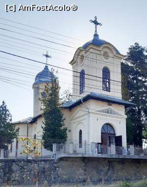 [P13] Biserica Sf. Mihail și Gavriil, Câmpina » foto by Carmen Ion
 - 
<span class="allrVoted glyphicon glyphicon-heart hidden" id="av1195993"></span>
<a class="m-l-10 hidden" id="sv1195993" onclick="voting_Foto_DelVot(,1195993,7539)" role="button">șterge vot <span class="glyphicon glyphicon-remove"></span></a>
<a id="v91195993" class=" c-red"  onclick="voting_Foto_SetVot(1195993)" role="button"><span class="glyphicon glyphicon-heart-empty"></span> <b>LIKE</b> = Votează poza</a> <img class="hidden"  id="f1195993W9" src="/imagini/loader.gif" border="0" /><span class="AjErrMes hidden" id="e1195993ErM"></span>
