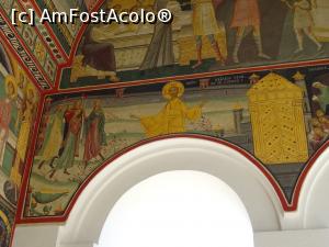 [P08] Pictură în pridvor - Biserica „Pogorârea Sfântului Duh”.  » foto by tata123 🔱
 - 
<span class="allrVoted glyphicon glyphicon-heart hidden" id="av1011290"></span>
<a class="m-l-10 hidden" id="sv1011290" onclick="voting_Foto_DelVot(,1011290,7539)" role="button">șterge vot <span class="glyphicon glyphicon-remove"></span></a>
<a id="v91011290" class=" c-red"  onclick="voting_Foto_SetVot(1011290)" role="button"><span class="glyphicon glyphicon-heart-empty"></span> <b>LIKE</b> = Votează poza</a> <img class="hidden"  id="f1011290W9" src="/imagini/loader.gif" border="0" /><span class="AjErrMes hidden" id="e1011290ErM"></span>