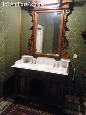 [P45] Sinaia - Castelul Peles. Sala de baie. » foto by iulianic
 - 
<span class="allrVoted glyphicon glyphicon-heart hidden" id="av1288779"></span>
<a class="m-l-10 hidden" id="sv1288779" onclick="voting_Foto_DelVot(,1288779,7548)" role="button">șterge vot <span class="glyphicon glyphicon-remove"></span></a>
<a id="v91288779" class=" c-red"  onclick="voting_Foto_SetVot(1288779)" role="button"><span class="glyphicon glyphicon-heart-empty"></span> <b>LIKE</b> = Votează poza</a> <img class="hidden"  id="f1288779W9" src="/imagini/loader.gif" border="0" /><span class="AjErrMes hidden" id="e1288779ErM"></span>