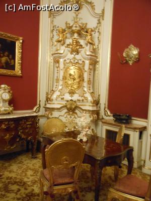 [P47] Sinaia - Castelul Peles. Interior. » foto by iulianic
 - 
<span class="allrVoted glyphicon glyphicon-heart hidden" id="av1288781"></span>
<a class="m-l-10 hidden" id="sv1288781" onclick="voting_Foto_DelVot(,1288781,7548)" role="button">șterge vot <span class="glyphicon glyphicon-remove"></span></a>
<a id="v91288781" class=" c-red"  onclick="voting_Foto_SetVot(1288781)" role="button"><span class="glyphicon glyphicon-heart-empty"></span> <b>LIKE</b> = Votează poza</a> <img class="hidden"  id="f1288781W9" src="/imagini/loader.gif" border="0" /><span class="AjErrMes hidden" id="e1288781ErM"></span>