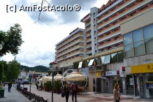 [P16] Centru Sinaia » foto by AZE
 - 
<span class="allrVoted glyphicon glyphicon-heart hidden" id="av734592"></span>
<a class="m-l-10 hidden" id="sv734592" onclick="voting_Foto_DelVot(,734592,7548)" role="button">șterge vot <span class="glyphicon glyphicon-remove"></span></a>
<a id="v9734592" class=" c-red"  onclick="voting_Foto_SetVot(734592)" role="button"><span class="glyphicon glyphicon-heart-empty"></span> <b>LIKE</b> = Votează poza</a> <img class="hidden"  id="f734592W9" src="/imagini/loader.gif" border="0" /><span class="AjErrMes hidden" id="e734592ErM"></span>