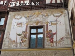 [P04] Decorațiuni pe zidurile curții interioare - Castelul Peleș.  » foto by tata123 🔱
 - 
<span class="allrVoted glyphicon glyphicon-heart hidden" id="av806509"></span>
<a class="m-l-10 hidden" id="sv806509" onclick="voting_Foto_DelVot(,806509,7548)" role="button">șterge vot <span class="glyphicon glyphicon-remove"></span></a>
<a id="v9806509" class=" c-red"  onclick="voting_Foto_SetVot(806509)" role="button"><span class="glyphicon glyphicon-heart-empty"></span> <b>LIKE</b> = Votează poza</a> <img class="hidden"  id="f806509W9" src="/imagini/loader.gif" border="0" /><span class="AjErrMes hidden" id="e806509ErM"></span>