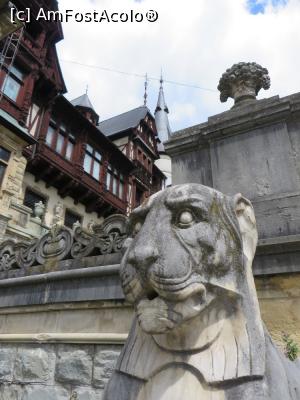 [P07] Sculpturi exterioare - Castelul Peleș.  » foto by tata123 🔱
 - 
<span class="allrVoted glyphicon glyphicon-heart hidden" id="av806512"></span>
<a class="m-l-10 hidden" id="sv806512" onclick="voting_Foto_DelVot(,806512,7548)" role="button">șterge vot <span class="glyphicon glyphicon-remove"></span></a>
<a id="v9806512" class=" c-red"  onclick="voting_Foto_SetVot(806512)" role="button"><span class="glyphicon glyphicon-heart-empty"></span> <b>LIKE</b> = Votează poza</a> <img class="hidden"  id="f806512W9" src="/imagini/loader.gif" border="0" /><span class="AjErrMes hidden" id="e806512ErM"></span>
