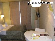 [P02] designul pieselor de mobilier e deosebit...chiar si masa e atipica...dar draguta si practica...si corpurile de iluminat sunt in acelasi stil..simplu si elegant..lcd a afisat la deschidere un mesaj de welcome cu numele noastre...dragut! » foto by teodora2010
 - 
<span class="allrVoted glyphicon glyphicon-heart hidden" id="av140191"></span>
<a class="m-l-10 hidden" id="sv140191" onclick="voting_Foto_DelVot(,140191,7550)" role="button">șterge vot <span class="glyphicon glyphicon-remove"></span></a>
<a id="v9140191" class=" c-red"  onclick="voting_Foto_SetVot(140191)" role="button"><span class="glyphicon glyphicon-heart-empty"></span> <b>LIKE</b> = Votează poza</a> <img class="hidden"  id="f140191W9" src="/imagini/loader.gif" border="0" /><span class="AjErrMes hidden" id="e140191ErM"></span>