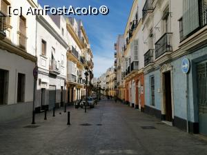 [P17] Străduțe în Cádiz.  » foto by Aurici
 - 
<span class="allrVoted glyphicon glyphicon-heart hidden" id="av1100111"></span>
<a class="m-l-10 hidden" id="sv1100111" onclick="voting_Foto_DelVot(,1100111,7560)" role="button">șterge vot <span class="glyphicon glyphicon-remove"></span></a>
<a id="v91100111" class=" c-red"  onclick="voting_Foto_SetVot(1100111)" role="button"><span class="glyphicon glyphicon-heart-empty"></span> <b>LIKE</b> = Votează poza</a> <img class="hidden"  id="f1100111W9" src="/imagini/loader.gif" border="0" /><span class="AjErrMes hidden" id="e1100111ErM"></span>