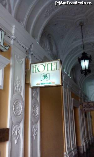 [P02] Imediat in stanga se afla o micuta receptie.  » foto by balasa violeta
 - 
<span class="allrVoted glyphicon glyphicon-heart hidden" id="av703344"></span>
<a class="m-l-10 hidden" id="sv703344" onclick="voting_Foto_DelVot(,703344,7566)" role="button">șterge vot <span class="glyphicon glyphicon-remove"></span></a>
<a id="v9703344" class=" c-red"  onclick="voting_Foto_SetVot(703344)" role="button"><span class="glyphicon glyphicon-heart-empty"></span> <b>LIKE</b> = Votează poza</a> <img class="hidden"  id="f703344W9" src="/imagini/loader.gif" border="0" /><span class="AjErrMes hidden" id="e703344ErM"></span>