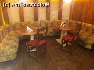 [P13] Restaurantul Curtea Veche - separeu cu canapele » foto by silvia tudoran
 - 
<span class="allrVoted glyphicon glyphicon-heart hidden" id="av1084795"></span>
<a class="m-l-10 hidden" id="sv1084795" onclick="voting_Foto_DelVot(,1084795,7574)" role="button">șterge vot <span class="glyphicon glyphicon-remove"></span></a>
<a id="v91084795" class=" c-red"  onclick="voting_Foto_SetVot(1084795)" role="button"><span class="glyphicon glyphicon-heart-empty"></span> <b>LIKE</b> = Votează poza</a> <img class="hidden"  id="f1084795W9" src="/imagini/loader.gif" border="0" /><span class="AjErrMes hidden" id="e1084795ErM"></span>