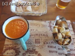 [P07] supă crema de rosii cu crutoane » foto by silvia tudoran
 - 
<span class="allrVoted glyphicon glyphicon-heart hidden" id="av1084789"></span>
<a class="m-l-10 hidden" id="sv1084789" onclick="voting_Foto_DelVot(,1084789,7574)" role="button">șterge vot <span class="glyphicon glyphicon-remove"></span></a>
<a id="v91084789" class=" c-red"  onclick="voting_Foto_SetVot(1084789)" role="button"><span class="glyphicon glyphicon-heart-empty"></span> <b>LIKE</b> = Votează poza</a> <img class="hidden"  id="f1084789W9" src="/imagini/loader.gif" border="0" /><span class="AjErrMes hidden" id="e1084789ErM"></span>