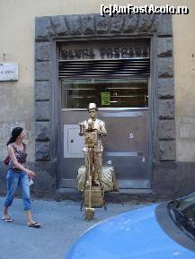 [P17] Siena - acesta statuie vivanta canta la flasneta » foto by Diaura*
 - 
<span class="allrVoted glyphicon glyphicon-heart hidden" id="av141264"></span>
<a class="m-l-10 hidden" id="sv141264" onclick="voting_Foto_DelVot(,141264,7576)" role="button">șterge vot <span class="glyphicon glyphicon-remove"></span></a>
<a id="v9141264" class=" c-red"  onclick="voting_Foto_SetVot(141264)" role="button"><span class="glyphicon glyphicon-heart-empty"></span> <b>LIKE</b> = Votează poza</a> <img class="hidden"  id="f141264W9" src="/imagini/loader.gif" border="0" /><span class="AjErrMes hidden" id="e141264ErM"></span>