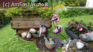 [P02] Un aranjament floral la începutul traseului de la Wolfsklamm, Tirolul de Est, Austria.  » foto by traian.leuca †
 - 
<span class="allrVoted glyphicon glyphicon-heart hidden" id="av1048872"></span>
<a class="m-l-10 hidden" id="sv1048872" onclick="voting_Foto_DelVot(,1048872,7577)" role="button">șterge vot <span class="glyphicon glyphicon-remove"></span></a>
<a id="v91048872" class=" c-red"  onclick="voting_Foto_SetVot(1048872)" role="button"><span class="glyphicon glyphicon-heart-empty"></span> <b>LIKE</b> = Votează poza</a> <img class="hidden"  id="f1048872W9" src="/imagini/loader.gif" border="0" /><span class="AjErrMes hidden" id="e1048872ErM"></span>