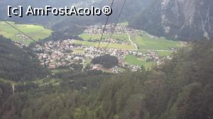 [P15] Satul Maurach văzut din telecabină. Zona Achensee, Tirol, Austria.  » foto by traian.leuca †
 - 
<span class="allrVoted glyphicon glyphicon-heart hidden" id="av1064191"></span>
<a class="m-l-10 hidden" id="sv1064191" onclick="voting_Foto_DelVot(,1064191,7577)" role="button">șterge vot <span class="glyphicon glyphicon-remove"></span></a>
<a id="v91064191" class=" c-red"  onclick="voting_Foto_SetVot(1064191)" role="button"><span class="glyphicon glyphicon-heart-empty"></span> <b>LIKE</b> = Votează poza</a> <img class="hidden"  id="f1064191W9" src="/imagini/loader.gif" border="0" /><span class="AjErrMes hidden" id="e1064191ErM"></span>
