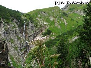 [P12] De pe cararea spre Gramai Hochleger, vedere spre versantul opus unde e o cascada fotogenica :)  » foto by saxonul
 - 
<span class="allrVoted glyphicon glyphicon-heart hidden" id="av545733"></span>
<a class="m-l-10 hidden" id="sv545733" onclick="voting_Foto_DelVot(,545733,7577)" role="button">șterge vot <span class="glyphicon glyphicon-remove"></span></a>
<a id="v9545733" class=" c-red"  onclick="voting_Foto_SetVot(545733)" role="button"><span class="glyphicon glyphicon-heart-empty"></span> <b>LIKE</b> = Votează poza</a> <img class="hidden"  id="f545733W9" src="/imagini/loader.gif" border="0" /><span class="AjErrMes hidden" id="e545733ErM"></span>