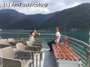 [P16] Achensee - sau va puteti racori cu o bere » foto by mishu
 - 
<span class="allrVoted glyphicon glyphicon-heart hidden" id="av1000405"></span>
<a class="m-l-10 hidden" id="sv1000405" onclick="voting_Foto_DelVot(,1000405,7577)" role="button">șterge vot <span class="glyphicon glyphicon-remove"></span></a>
<a id="v91000405" class=" c-red"  onclick="voting_Foto_SetVot(1000405)" role="button"><span class="glyphicon glyphicon-heart-empty"></span> <b>LIKE</b> = Votează poza</a> <img class="hidden"  id="f1000405W9" src="/imagini/loader.gif" border="0" /><span class="AjErrMes hidden" id="e1000405ErM"></span>