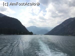 [P20] Achensee - Ne continuam drumul pe lac » foto by mishu
 - 
<span class="allrVoted glyphicon glyphicon-heart hidden" id="av1000409"></span>
<a class="m-l-10 hidden" id="sv1000409" onclick="voting_Foto_DelVot(,1000409,7577)" role="button">șterge vot <span class="glyphicon glyphicon-remove"></span></a>
<a id="v91000409" class=" c-red"  onclick="voting_Foto_SetVot(1000409)" role="button"><span class="glyphicon glyphicon-heart-empty"></span> <b>LIKE</b> = Votează poza</a> <img class="hidden"  id="f1000409W9" src="/imagini/loader.gif" border="0" /><span class="AjErrMes hidden" id="e1000409ErM"></span>