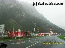 [P07] spre statia de peco Agip unde e sensul acela giratoriu.Tot pe aici se merge spre Munchen, Innsbruck, etc.In spate, in sens opus se merge spre Zell am See. » foto by adryana
 - 
<span class="allrVoted glyphicon glyphicon-heart hidden" id="av314719"></span>
<a class="m-l-10 hidden" id="sv314719" onclick="voting_Foto_DelVot(,314719,7577)" role="button">șterge vot <span class="glyphicon glyphicon-remove"></span></a>
<a id="v9314719" class=" c-red"  onclick="voting_Foto_SetVot(314719)" role="button"><span class="glyphicon glyphicon-heart-empty"></span> <b>LIKE</b> = Votează poza</a> <img class="hidden"  id="f314719W9" src="/imagini/loader.gif" border="0" /><span class="AjErrMes hidden" id="e314719ErM"></span>