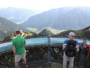 [P08] Panorama inspre valea Ziller, de pe Adlerhorst » foto by claudiu 71
 - 
<span class="allrVoted glyphicon glyphicon-heart hidden" id="av707556"></span>
<a class="m-l-10 hidden" id="sv707556" onclick="voting_Foto_DelVot(,707556,7577)" role="button">șterge vot <span class="glyphicon glyphicon-remove"></span></a>
<a id="v9707556" class=" c-red"  onclick="voting_Foto_SetVot(707556)" role="button"><span class="glyphicon glyphicon-heart-empty"></span> <b>LIKE</b> = Votează poza</a> <img class="hidden"  id="f707556W9" src="/imagini/loader.gif" border="0" /><span class="AjErrMes hidden" id="e707556ErM"></span>