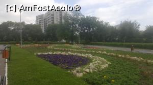 [P07] rondul de flori din jurul lacului din Noua, unde este si parcul aventura » foto by NELUTU D-tru
 - 
<span class="allrVoted glyphicon glyphicon-heart hidden" id="av745905"></span>
<a class="m-l-10 hidden" id="sv745905" onclick="voting_Foto_DelVot(,745905,7581)" role="button">șterge vot <span class="glyphicon glyphicon-remove"></span></a>
<a id="v9745905" class=" c-red"  onclick="voting_Foto_SetVot(745905)" role="button"><span class="glyphicon glyphicon-heart-empty"></span> <b>LIKE</b> = Votează poza</a> <img class="hidden"  id="f745905W9" src="/imagini/loader.gif" border="0" /><span class="AjErrMes hidden" id="e745905ErM"></span>