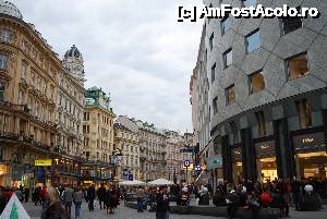 [P06] Viena, la pas prin centru » foto by unq
 - 
<span class="allrVoted glyphicon glyphicon-heart hidden" id="av482306"></span>
<a class="m-l-10 hidden" id="sv482306" onclick="voting_Foto_DelVot(,482306,7615)" role="button">șterge vot <span class="glyphicon glyphicon-remove"></span></a>
<a id="v9482306" class=" c-red"  onclick="voting_Foto_SetVot(482306)" role="button"><span class="glyphicon glyphicon-heart-empty"></span> <b>LIKE</b> = Votează poza</a> <img class="hidden"  id="f482306W9" src="/imagini/loader.gif" border="0" /><span class="AjErrMes hidden" id="e482306ErM"></span>