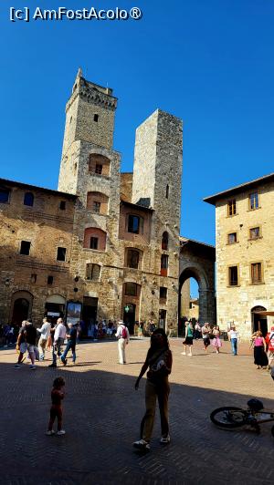[P02] Piazza della Cisterna » foto by k-lator
 - 
<span class="allrVoted glyphicon glyphicon-heart hidden" id="av1404971"></span>
<a class="m-l-10 hidden" id="sv1404971" onclick="voting_Foto_DelVot(,1404971,7623)" role="button">șterge vot <span class="glyphicon glyphicon-remove"></span></a>
<a id="v91404971" class=" c-red"  onclick="voting_Foto_SetVot(1404971)" role="button"><span class="glyphicon glyphicon-heart-empty"></span> <b>LIKE</b> = Votează poza</a> <img class="hidden"  id="f1404971W9" src="/imagini/loader.gif" border="0" /><span class="AjErrMes hidden" id="e1404971ErM"></span>